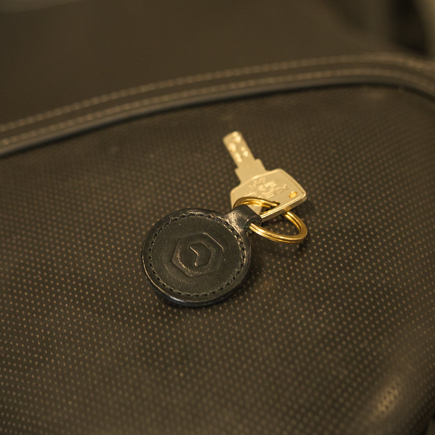 Leather key fob with NFC chip - motogadget GmbH